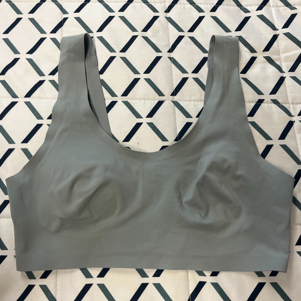 aerie Linerless Sports bra, Grey color, size S